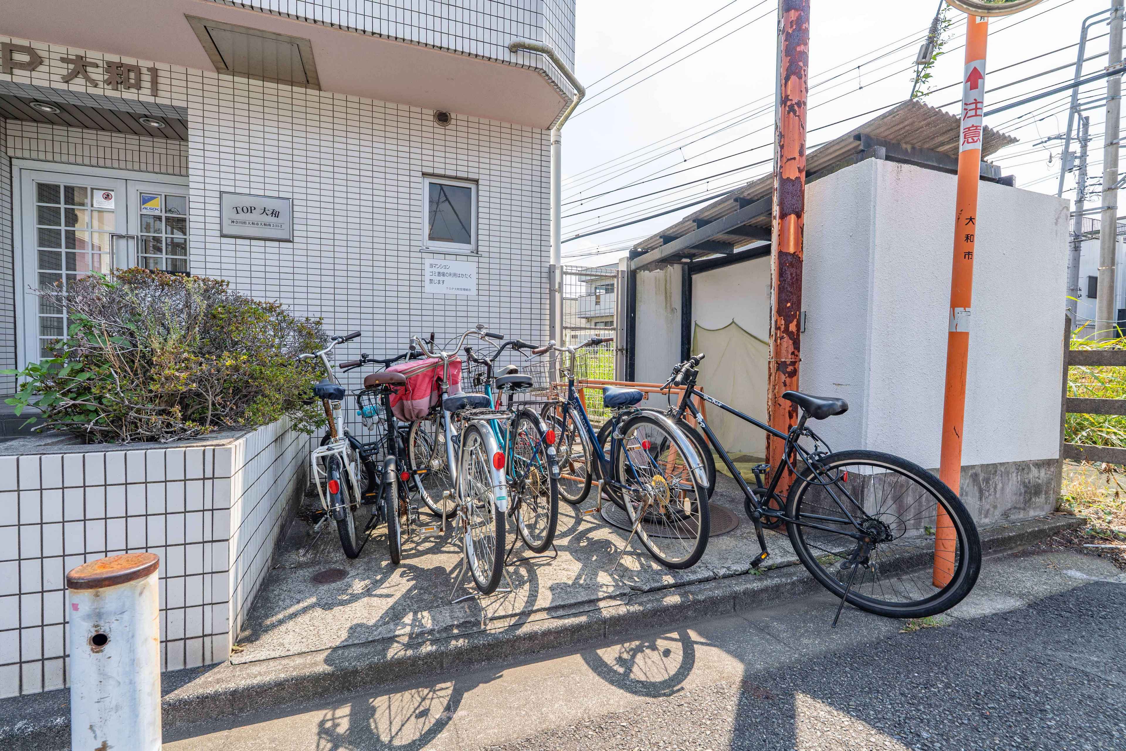 バイク置場・駐輪場