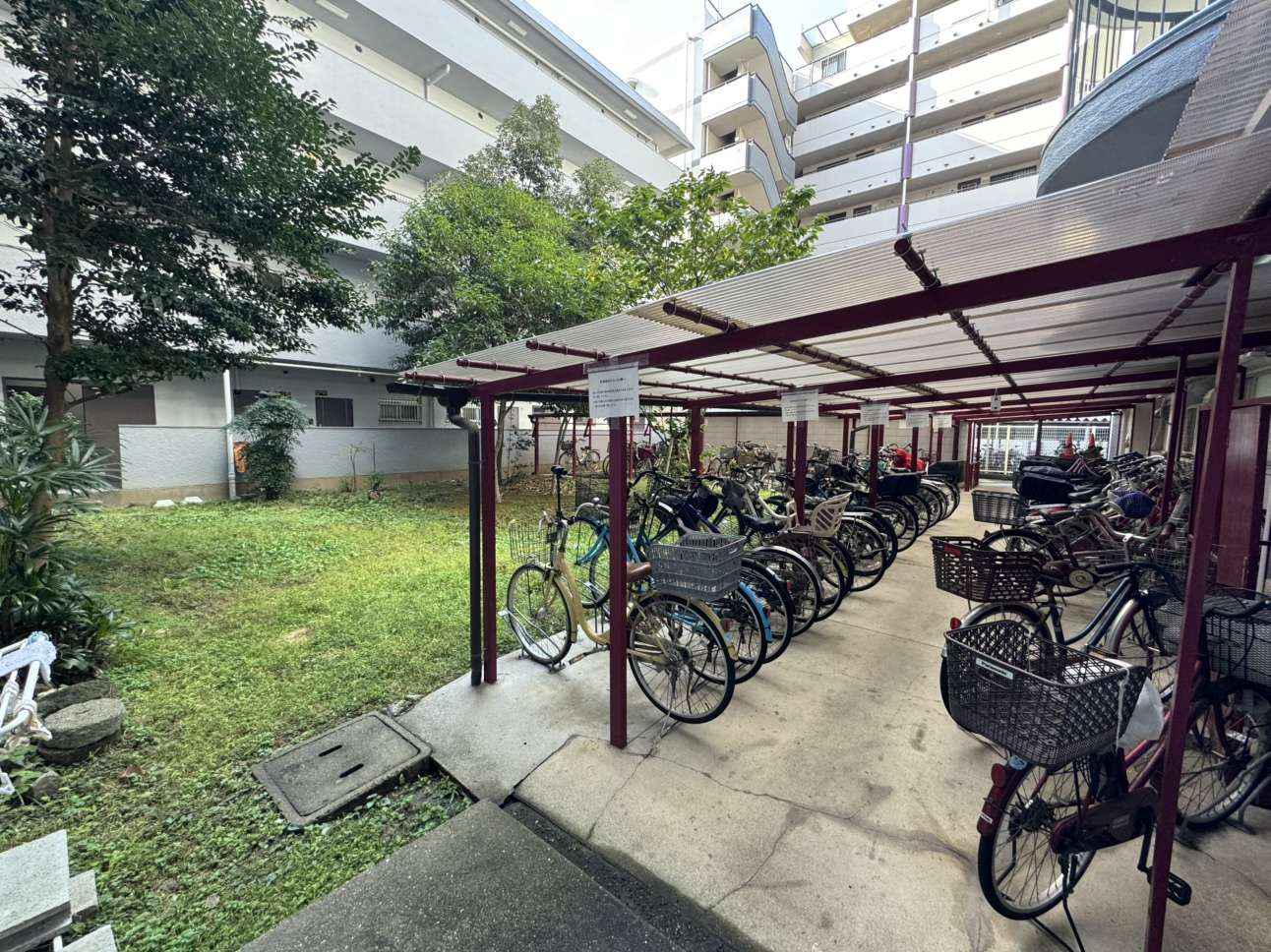 バイク置場・駐輪場