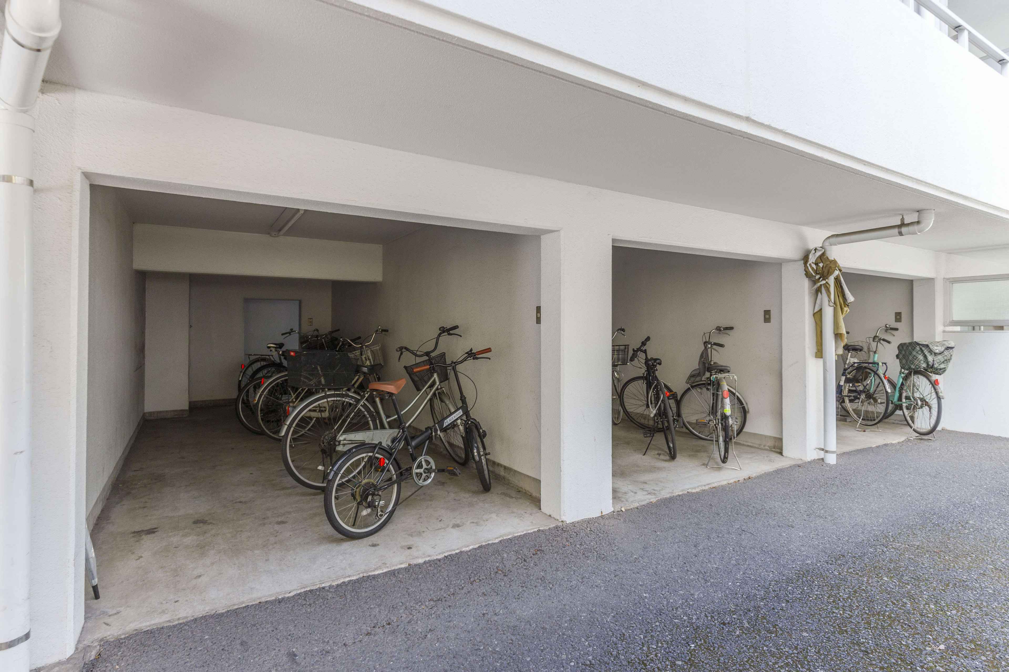 バイク置場・駐輪場