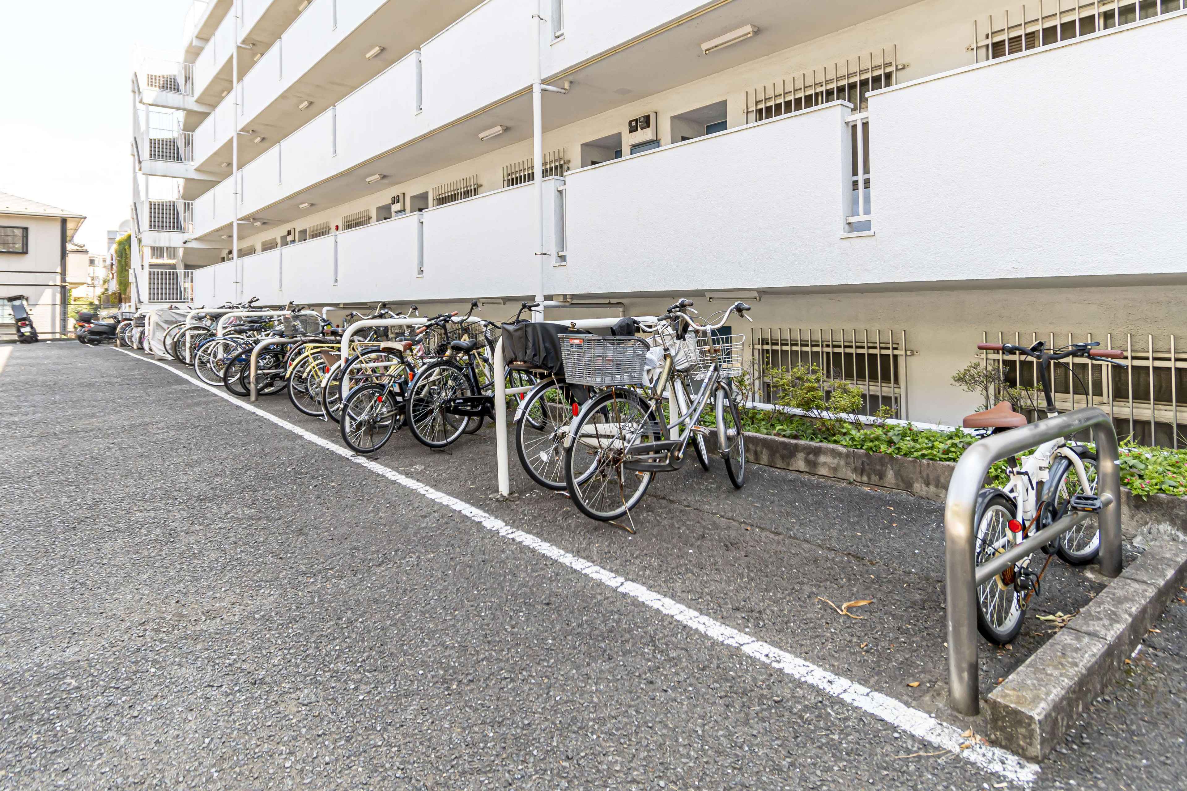 バイク置場・駐輪場
