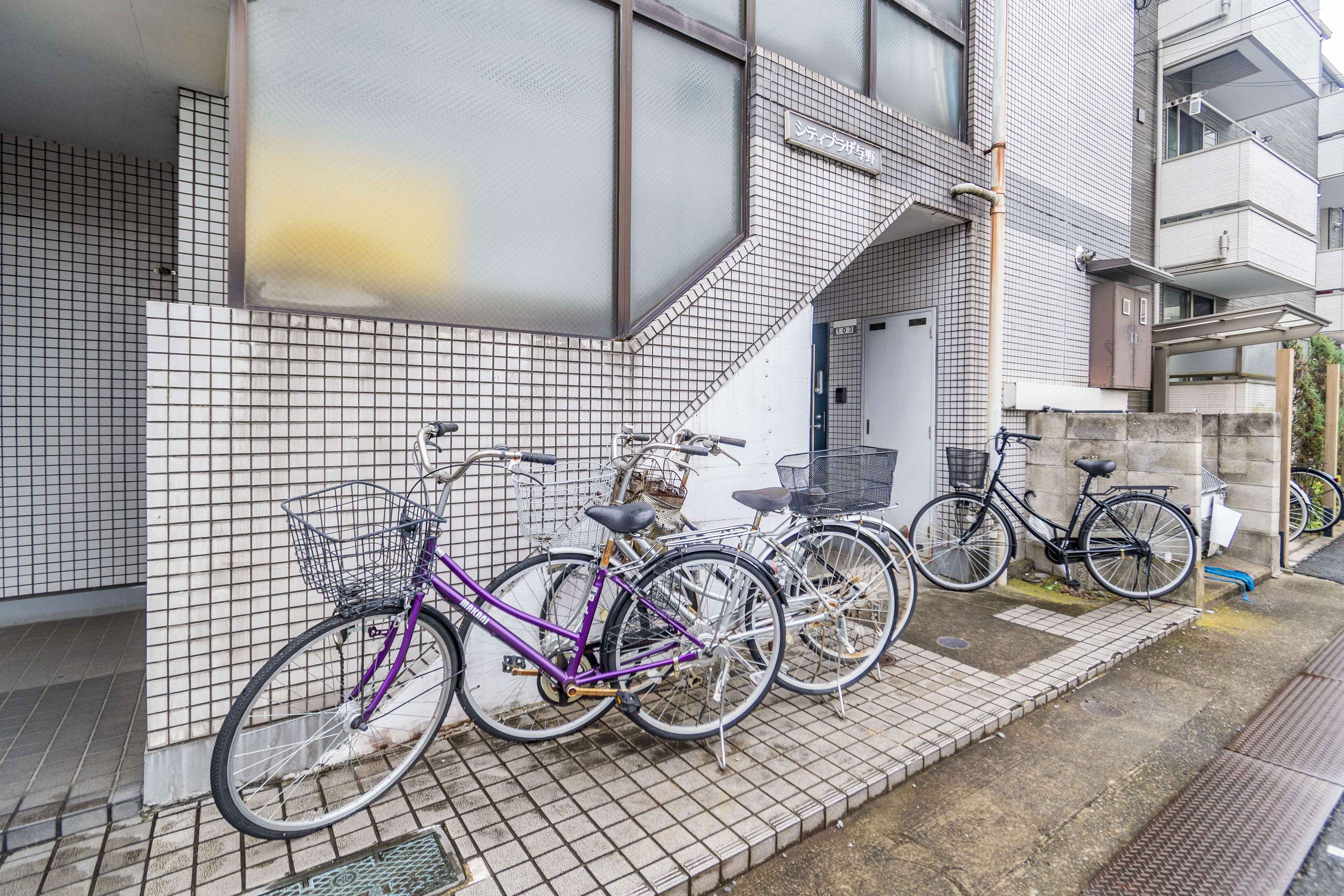 バイク置場・駐輪場
