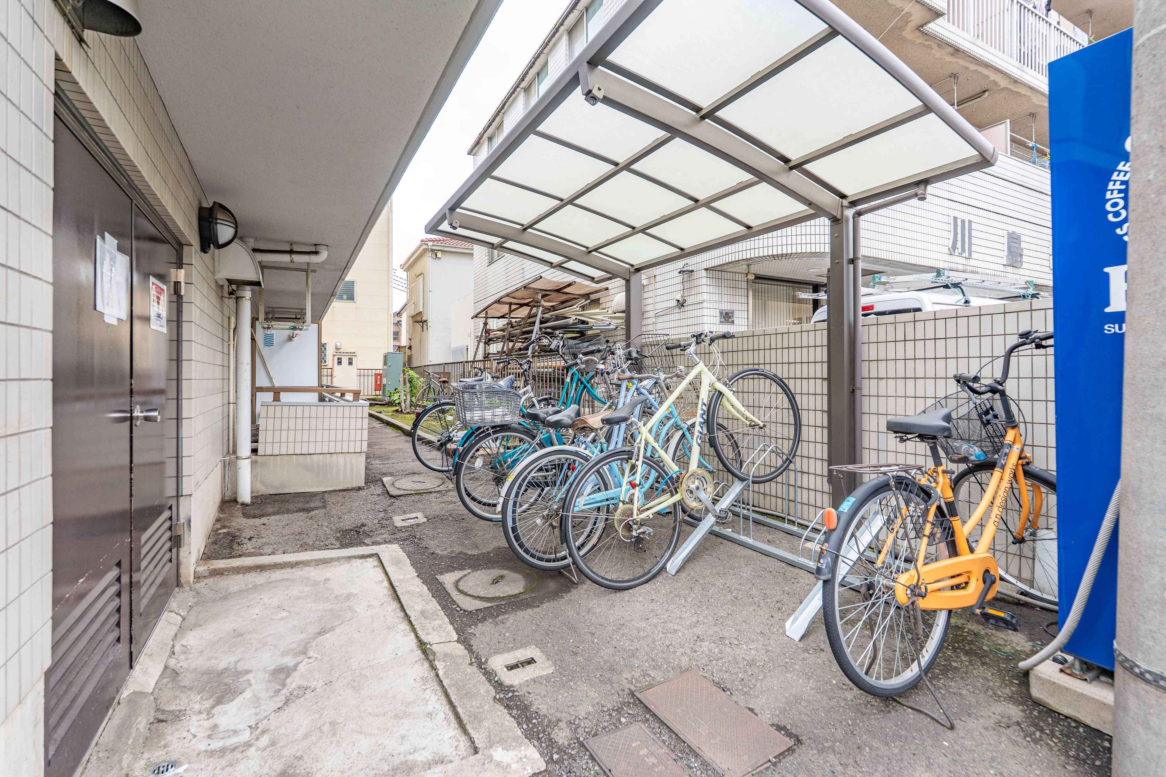 バイク置場・駐輪場